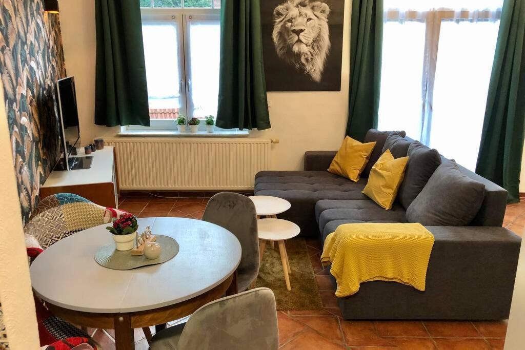 Apartment Zum Goldenen Lowen Inkl. Parkplatz & Wlan 埃尔福特 外观 照片